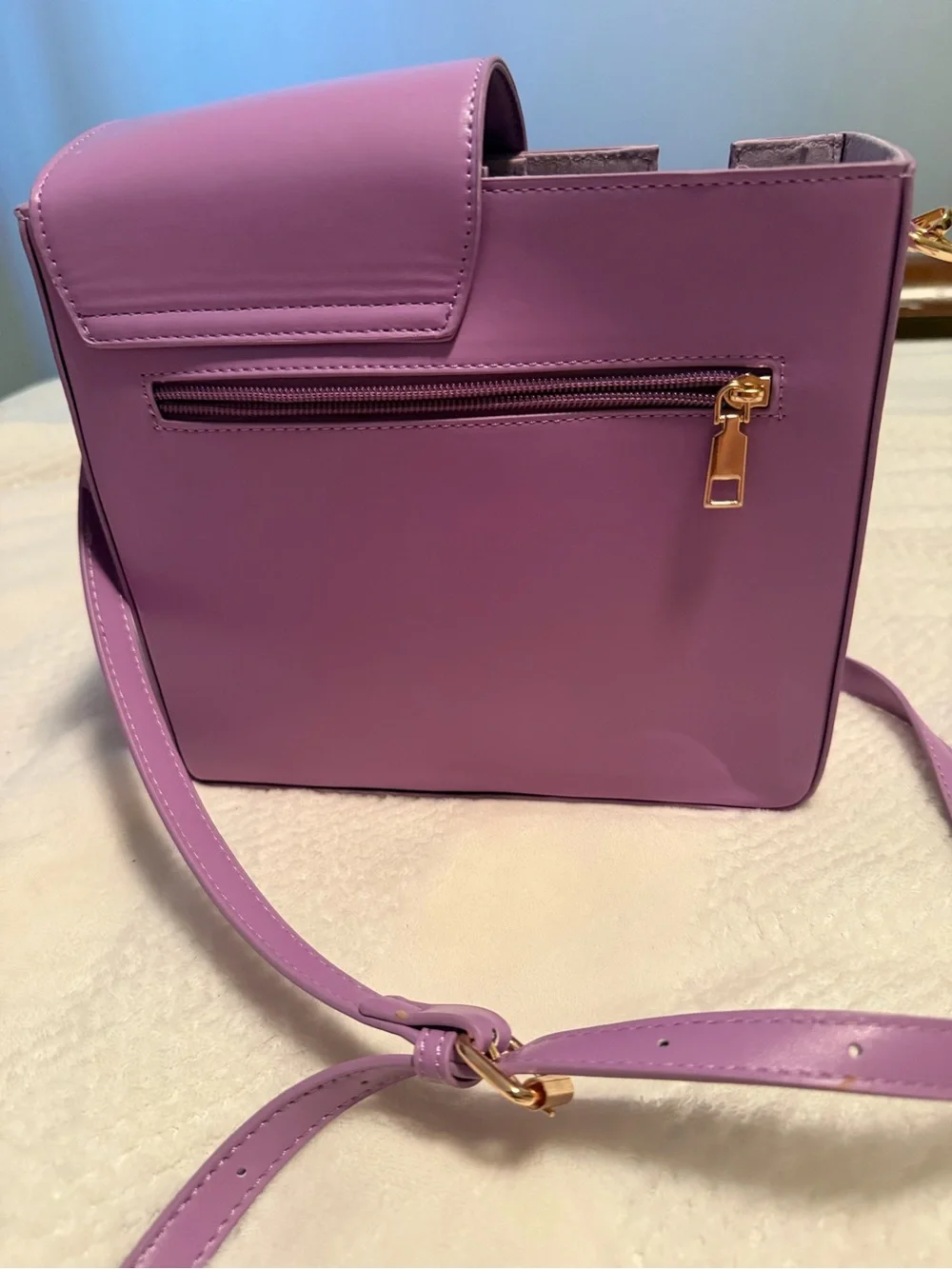 Lilac Crossbody Bag with Integrated Cup Holder - Unbranded